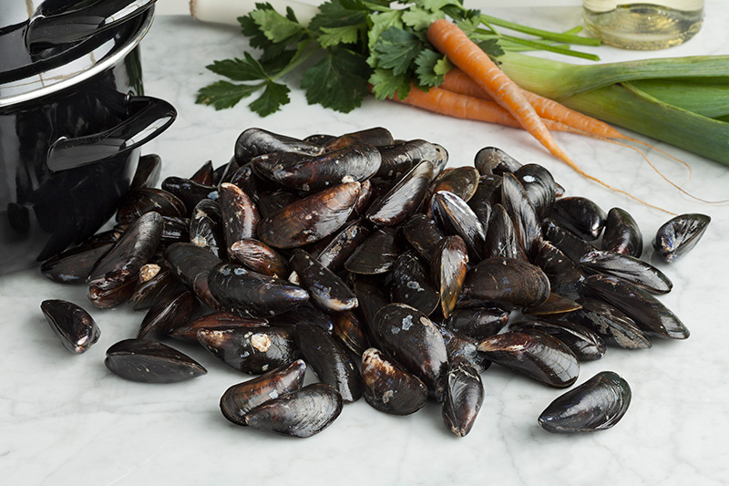 Mussels with Saffron Broth – Low Sodium Version