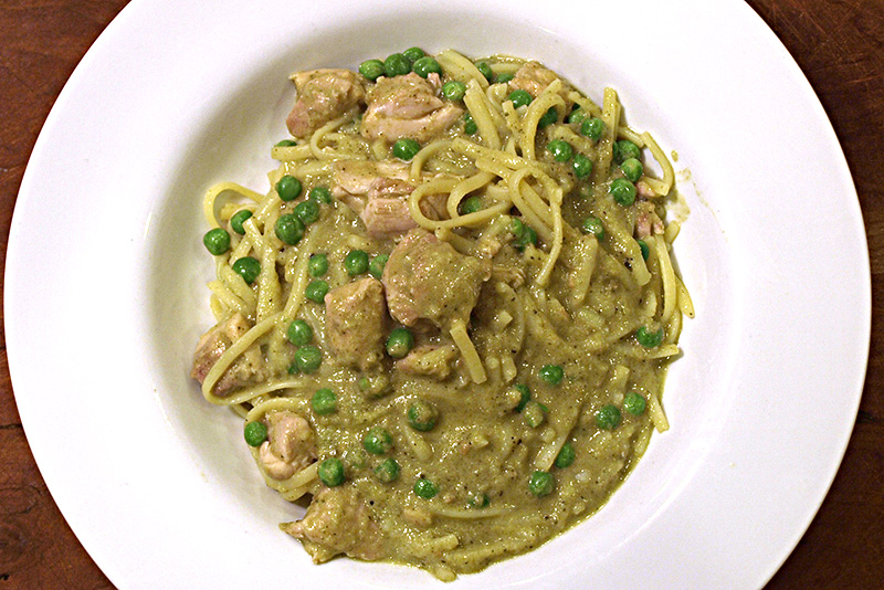 Pasta with Chicken and Creamy Poblano Sauce